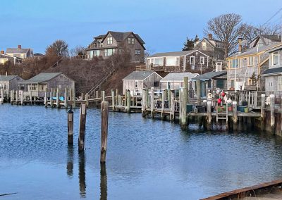 Vineyard Haven Waterfront cottages